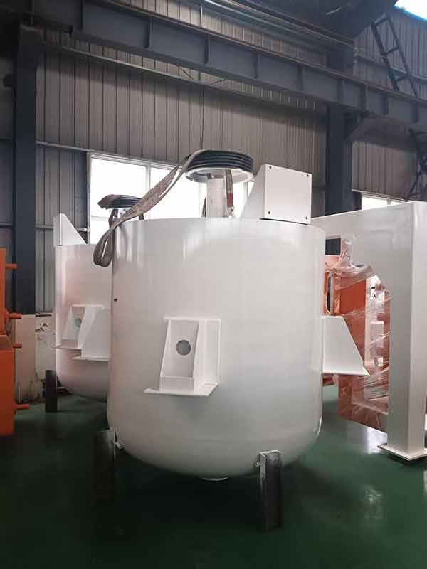 Aerated concrete pouring machine